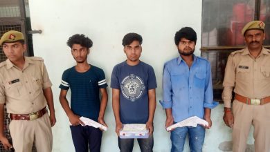 Photo of बादलपुर पुलिस ने किया बाइक चोरों के गैंग का पर्दाफाश, तीन बदमाश गिरफ्तार