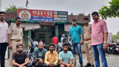 Photo of गिरोहः वाहन चोरी गिरोह के पांच सदस्य पुलिस के हत्थे चढ़े