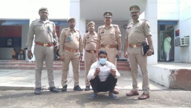 Photo of इनामीः शातिर चोर को पुलिस ने दबोचा, दस हजार रुपये का था इनाम