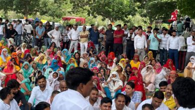 Photo of किसान आंदोलनः जेल में बंद किसानों से मिला किसानों व कांग्रेस का प्रतिनिधिमंडल, बिना शर्त रिहाई की मांग