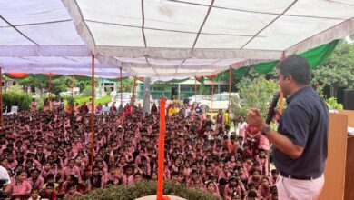 Photo of डीएम के नेतृत्व में धूमधाम से मना गौतमबुद्धनगर में हर घर तिरंगा कार्यक्रम, छात्र-छात्राओं ने कलेक्ट्रेट परिसर से निकाली तिरंगा यात्रा