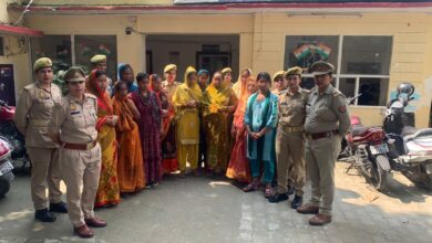Photo of Moradabad News: 11 लुटेरी महिलाएं गिरफ्तार, कथाओं और शादियों में जाकर चुराती थीं ज़ेवरात