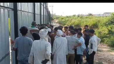 Photo of Moradabad News: रेलवे स्टेशन का रास्ता बंद होने से ग्रामीण परेशान, विधायक ने अधिकारियों को लिखा पत्र