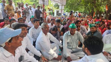 Photo of Big Breaking : गौतमबुद्धनगर के किसानों ने फिर शुरू किया धरना, अब कर डाली ये बड़ी मांग