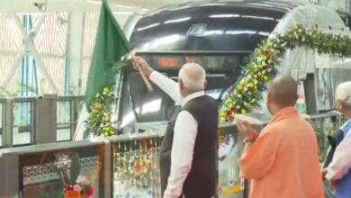 Photo of प्रधानमंत्री नरेंद्र मोदी ने किया रैपिड ट्रेन का उद्घाटन, नयी रैपिड की ये हैं खास बातें, महिलाओं को मिलेगी ये सुविधाएँ