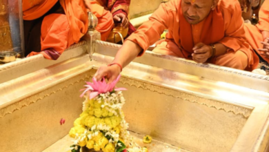 Photo of Uttar Pradesh : सीएम योगी ने श्री काशी विश्वनाथ मंदिर में पूजा-अर्चना की, मुख्यमंत्री जनता की खुशहाली की कामना