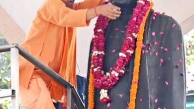 Photo of Uttar Pradesh News : सीएम योगी ने लौहपुरुष सरदार वल्लभ भाई पटेल की पुण्यतिथि पर अर्पित की श्रद्धांजलि, कहा -आज का भारत सरदार पटेल के सपनों का भारत