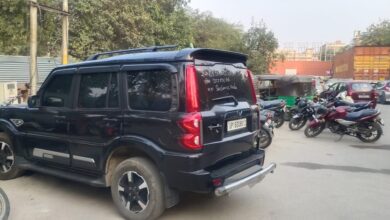 Photo of Noida: हूटर, काली फिल्म और दबंगई… नोएडा पुलिस ने निकाली नेता की हेकड़ी!