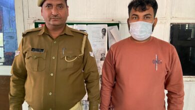 Photo of Noida News : नोएडा पुलिस ने भंडारी गैंग के कुख्यात को किया ​गिरफ्तार, दिल्ली क्राइम ब्रांच का अधिकारी बनकर मांगे थे 10 लाख
