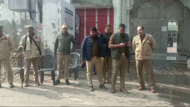 Photo of ज्ञानवापी परिसर के तहखाने में पूजा अर्चना के बाद नोएडा में पुलिस अलर्ट, सेक्टर 8 में सबसे बड़ी मस्जिद के बाहर पुलिस रही मौजूद, देखें वीडियो