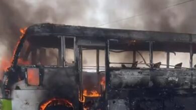 Photo of उत्तर प्रदेश के गाज़ीपुर में बड़ा हादसा, करंट से बस सवार पांच लोग जिन्दा जले, मुख्यमंत्री ने घटना पर जताया शोक