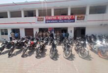 Photo of Greater Noida News : घरों से वाहन चोरी करने वाले ‘बुलेट राजा’ गिरफ्तार, सात बुलेट समेत 20 बाइक बरामद, इस तरह देते थे वारदात को अंजाम