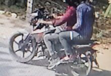 Photo of Breaking News : ग्रेटर नोएडा में नहीं थम रहा अपराध, अब महिला से बाइक सवार बदमाशों ने चैन लूटी