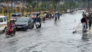 Photo of आफत बनी बारिश : नोएडा, ग्रेटर नोएडा में बारिश से लगा जगह-जगह जाम, प्राधिकरण के दावे हुए तार-तार