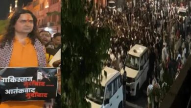 Photo of पहलगाम हमले की गूंज जयपुर तक, जामा मस्जिद के बाहर पोस्टर से फैला तनाव, पुलिस ने संभाला मोर्चा !