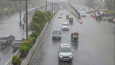 Photo of नोएडा में अचानक बदला मौसम का मिजाज, आंधी-बारिश से जनजीवन अस्त-व्यस्त !