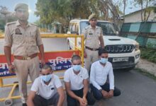 Photo of वायरल वीडियो बना सबूत, स्कार्पियो से बेरिकेट घसीटने वाले युवक गिरफ्तार !