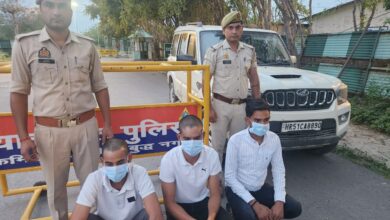 Photo of वायरल वीडियो बना सबूत, स्कार्पियो से बेरिकेट घसीटने वाले युवक गिरफ्तार !