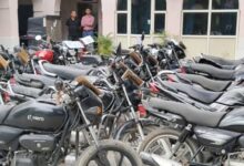 Photo of नोएडा में वाहन चोर गिरोह का भंडाफोड़, सरगना समेत दो गिरफ्तार ! 