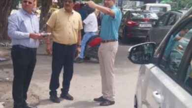 Photo of नोएडा प्राधिकरण का बड़ा एक्शन: लापरवाही पर वेतन रोक, कंपनियों पर जुर्माना ! 