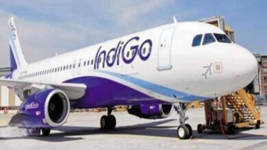 Photo of प्रयागराज एयरपोर्ट पर इंडिगो फ्लाइट में पेट्रोल की गंध से हड़कंप, टेकऑफ से पहले उड़ान रद्द