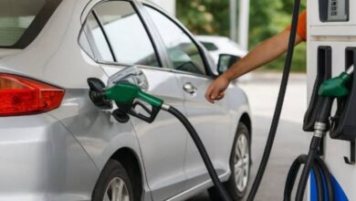Photo of नोएडा में पुराने डीजल-पेट्रोल वाहनों पर लगेगा ब्रेक, 1 नवंबर से ईंधन नहीं मिलेगा !