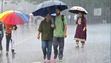 Photo of दिल्ली-एनसीआर में बारिश ने दी राहत, तापमान में आई गिरावट ! 