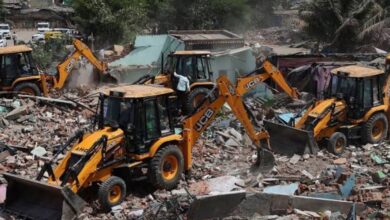 Photo of नोएडा में अवैध निर्माण पर बुलडोजर चलेगा — 50 से ज्यादा अवैध सोसाइटियों को गिराने का आदेश, 39 डेवेलपर्स को नोटिस ! 