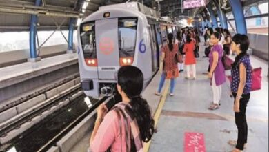 Photo of नोएडा मेट्रो स्टेशन पर महिला के बैग से कारतूस बरामद, शस्त्र अधिनियम में केस दर्ज