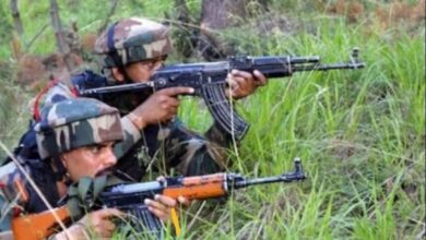 Photo of जम्मू-कश्मीर : श्रीनगर के लिडवास में सुरक्षाबलों का ‘ऑपरेशन महादेव’, तीन आतंकी ढेर