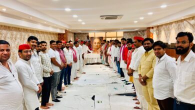 Photo of सपा नोएडा महानगर ने धूमधाम से मनाई समाजवादी विचारक जनेश्वर मिश्र की 93वीं जयंती