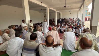 Photo of सादुल्लापुर में पंचायत, ग्रामीणों का ऐलान – किसी भी कीमत पर नहीं बदलने देंगे गाँव का नाम