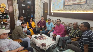 Photo of मेरठ व्यापारी से नाक रगड़वाने का मामला, वैश्य समाज ने आवाज की मुखर तो हरकत में आई पार्टी, BJP ने दिखाया बाहर का रास्ता