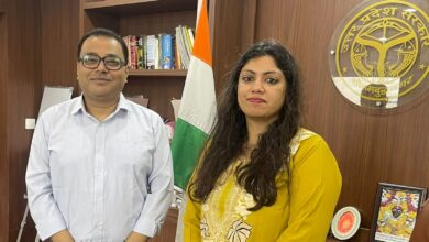 Photo of सोसाइटियों में EV चार्जिंग पर AOA महासचिव ने DM से की चर्चा, दिशा-निर्देश बनाने की योजना पर हुआ मंथन