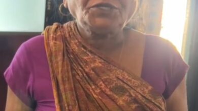 Photo of Greater Noida: पंचशील हाइनिश सोसाइटी की लिफ्ट में फंसी बुजुर्ग महिला, एओए और मेंटिनेंस की टीम ने मांगे सबूत