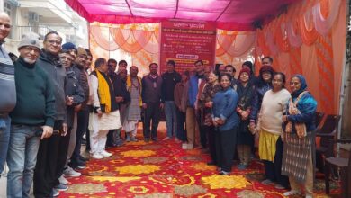 Photo of Greater Noida: सोसाइटी में नहीं मिल रही मूलभुत सुविधाएं, सुंदरकांड कर जताया विरोध