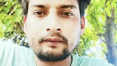 Photo of Greater Noida: 60 किलोमीटर दूर से सल्फास खरीदकर लाए जीजा—साली और कर ली आत्महत्या, बिना पोस्टमार्टम के हुआ अंतिम संस्कार