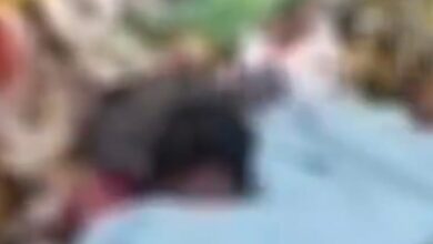 Photo of Greater Noida: कूड़े के ढ़ेर में काली पॉलीथिन में पैक मिला युवती का शव, जलाया गया चेहरा