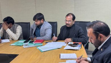 Photo of Greater Noida: बिल्डर सोसाइटियों को प्राधिकरण ने जारी किया नोटिस, छह बिल्डरों पर लगाई 27 लाख की पेनल्टी