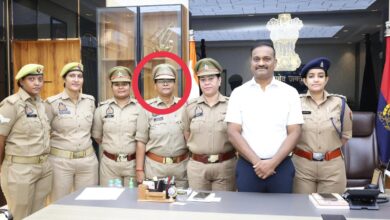 Photo of सुर्खियों में रही महिला दरोगा भुवनेश्वरी रिश्वत लेते गिरफ्तार, एंटी करप्शन टीम की बड़ी कार्रवाई