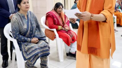 Photo of भूमाफिया को सीएम योगी का कड़ा संदेश, अधिकारियों को दिए कड़ी कार्रवाई करने के निर्देश