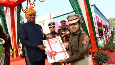 Photo of सूरजपुर पुलिस लाइन में उत्साह और हर्षोल्लास के साथ मनाया गया गणतंत्र दिवस, लोकतंत्र को मजबूत करने की ली शपथ