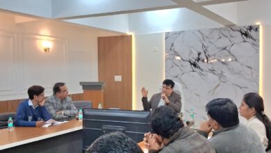 Photo of Greater Noida: विदेश में जन्में लोग भी अब भारत में डाल सकेंगे वोट, निर्वा आयोग ने शुरू की  नई पहल