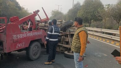 Photo of Greater Noida: पिकअप ने एबुलेंस में मारी टक्कर, पुलिस की लोग कर रहे तारीफ