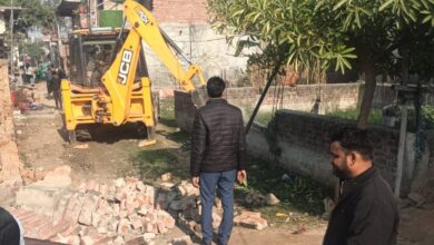 Photo of Greater Noida: अवैध निर्माण के खिलाफ प्राधिकण लगातार कर रहा है कार्रवाई, नौ हजार वर्ग मीटर जमीन से अतिक्रमण को किया ध्वस्त