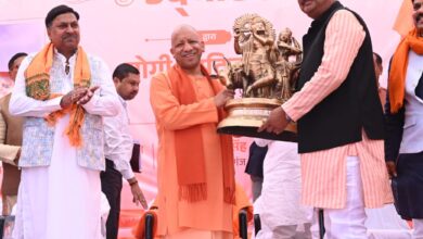 Photo of मुख्यमंत्री योगी ने किया बड़ा दावा…इस विश्वविद्यालय से डिग्री लेने वाले छात्रों को देश में ही नहीं दुनिया में गारंटी से मिलेगी नौकरी!