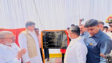 Photo of एशिया के सबसे बड़े नोएडा अंतरराष्ट्रीय एयरपोर्ट के साथ जेवर बन रहा वैश्विक पहचान का केंद्र: मंत्री जयवीर सिंह