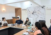 Photo of Greater Noida: हीट वेव से बचाव के लिए अलर्ट रहेगा स्वास्थ्य विभाग, DM ने दिए खास तैयारी करने के निर्देश