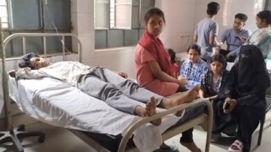 Photo of Greater Noida: ‘स्ट्रीट फूड’ के शौक ने पहुंचाया अस्पताल, मोमोज खाने से दो परिवार के 12 से अधिक हुए बीमार