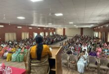 Photo of Noida: महिलाओं ने 17 अप्रैल को लोकतंत्र के लिए बताया काला दिवस, सपा-कांग्रेस ने किया महिलाओं का अपमान